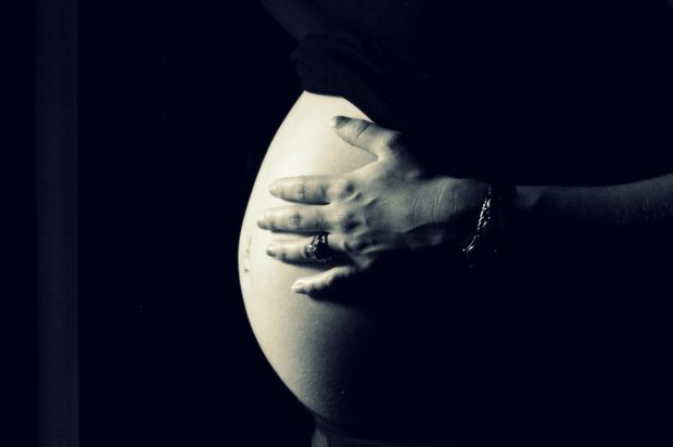 Metade das mulheres perde emprego após licença-maternidade