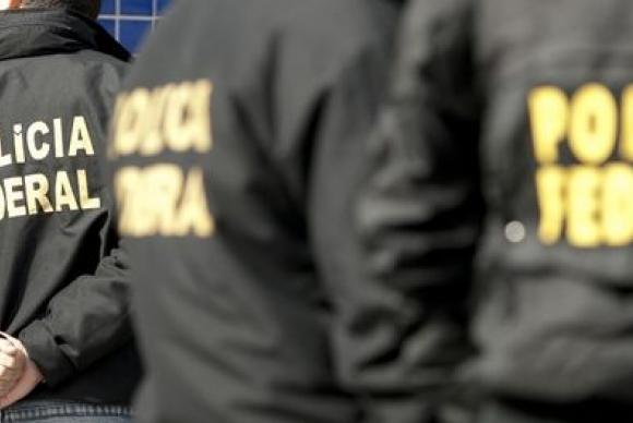 PF faz operação para prender suspeitos de desviar empréstimos da Caixa
