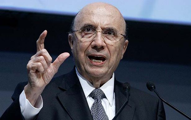Meirelles diz que fica mesmo se Temer sair e reafirma seguir com reformas